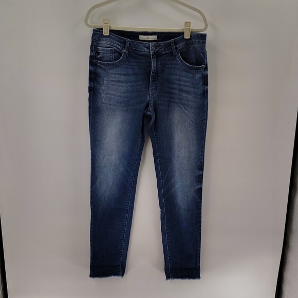 KanCan Jeans Size 31 Estilo Style Stretch Light Distressing Raw Hem Cuff - Picture 1 of 6